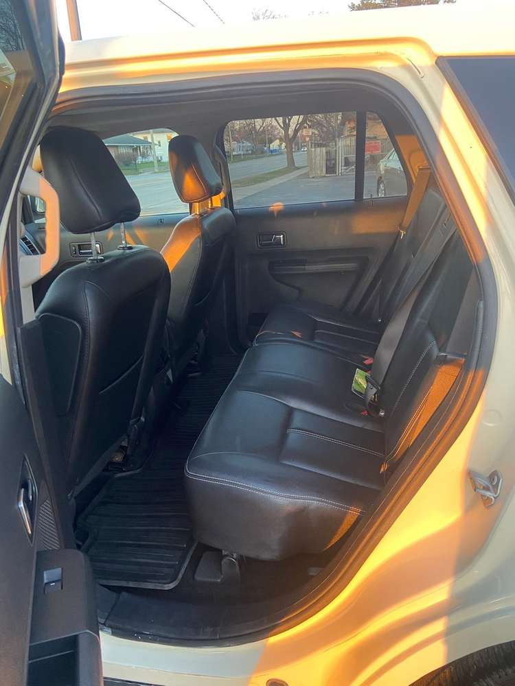 Ford Edge gallery 12