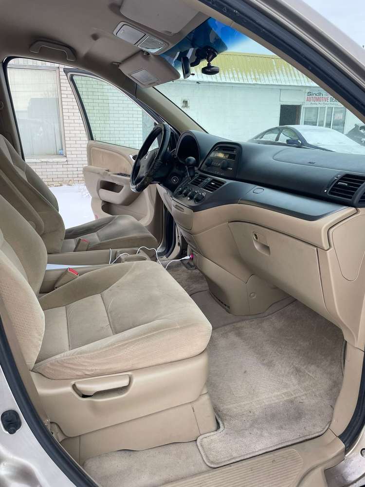 Honda Odyssey LX gallery 6