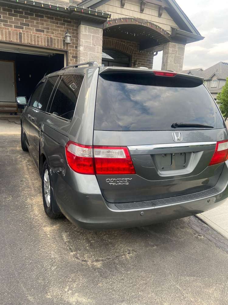 Honda Odyssey Touring gallery 4