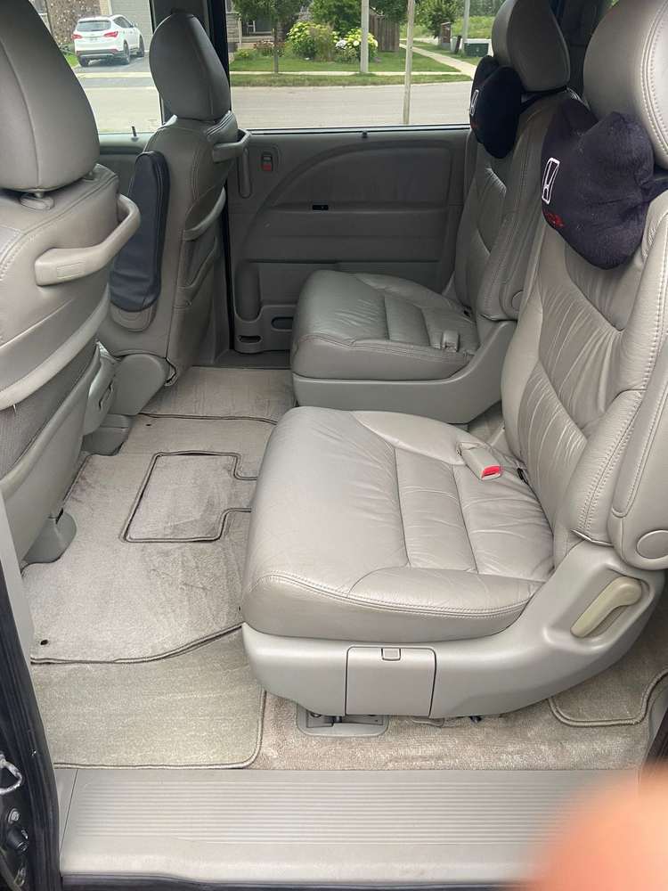 Honda Odyssey Touring gallery 9