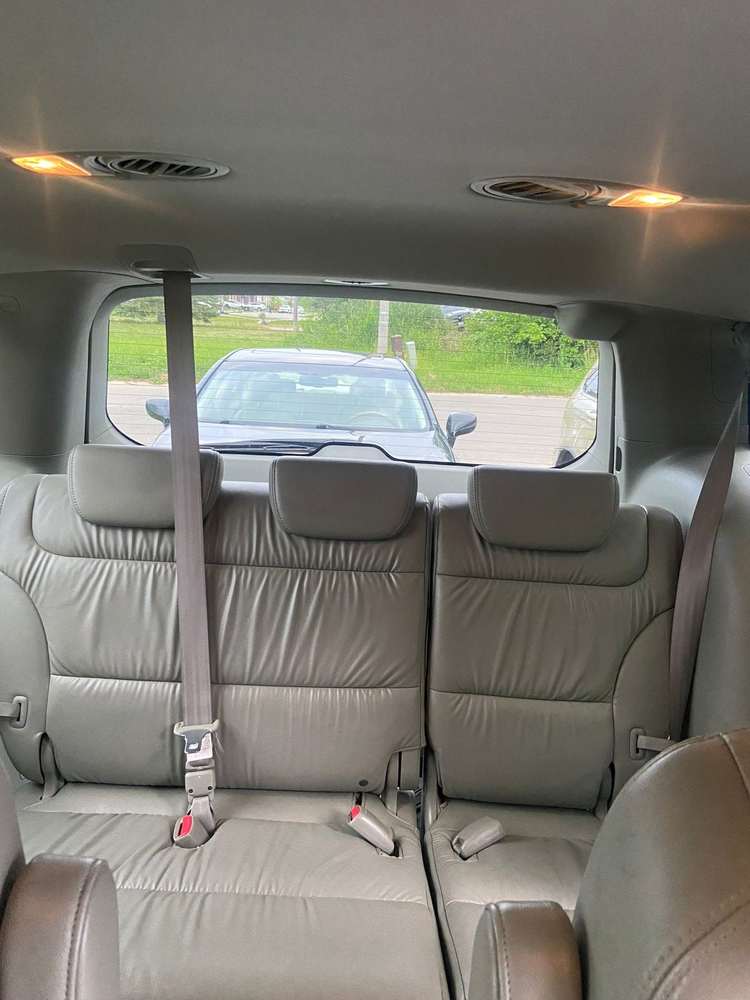 Honda Odyssey Touring gallery 10