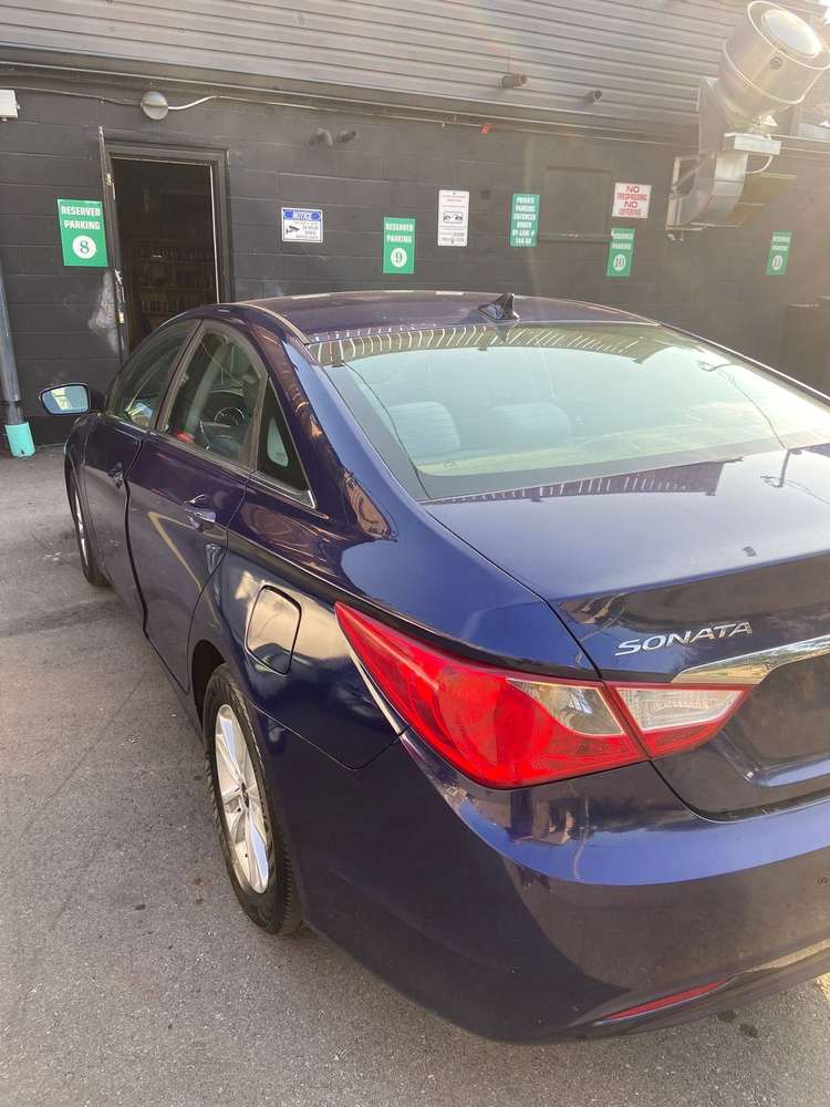 Hyundai Sonata GLS gallery 6