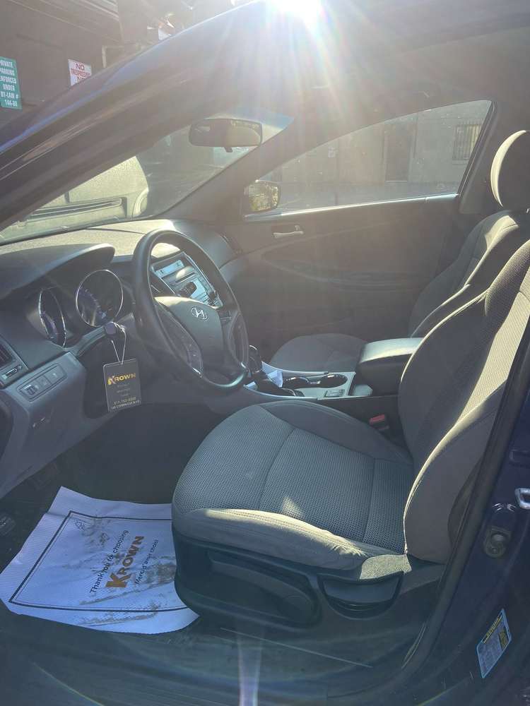 Hyundai Sonata GLS gallery 10