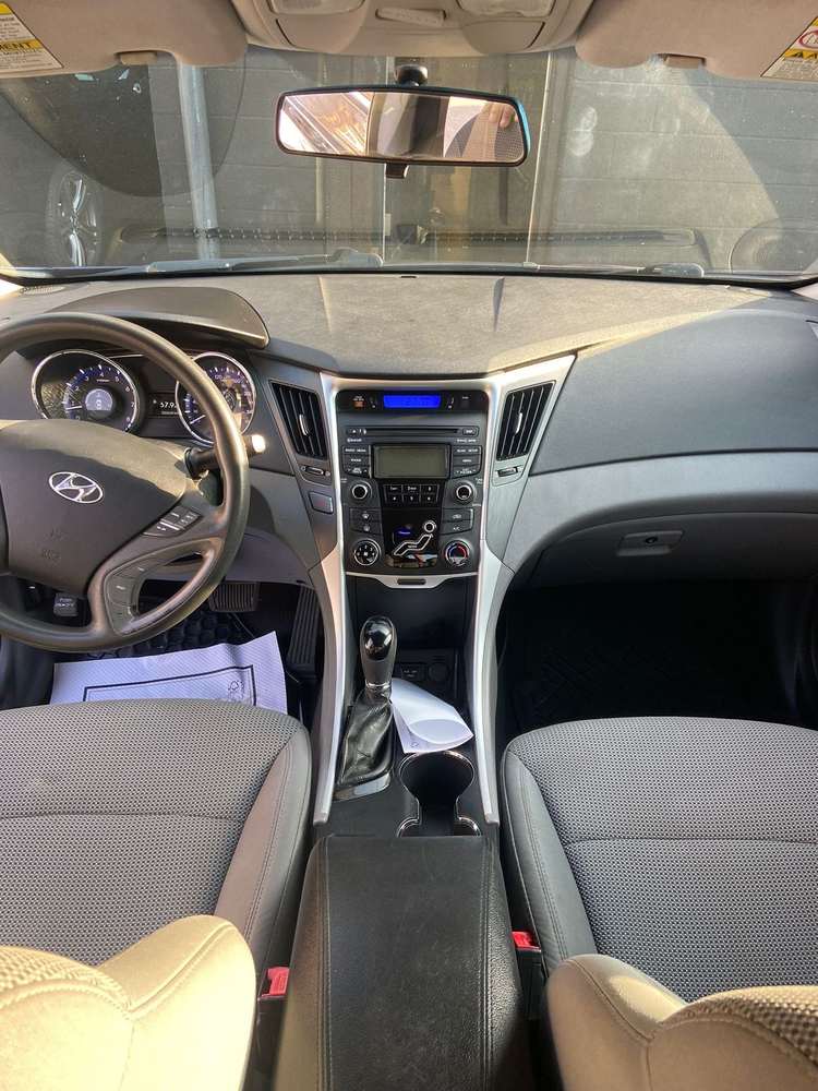 Hyundai Sonata GLS gallery 14