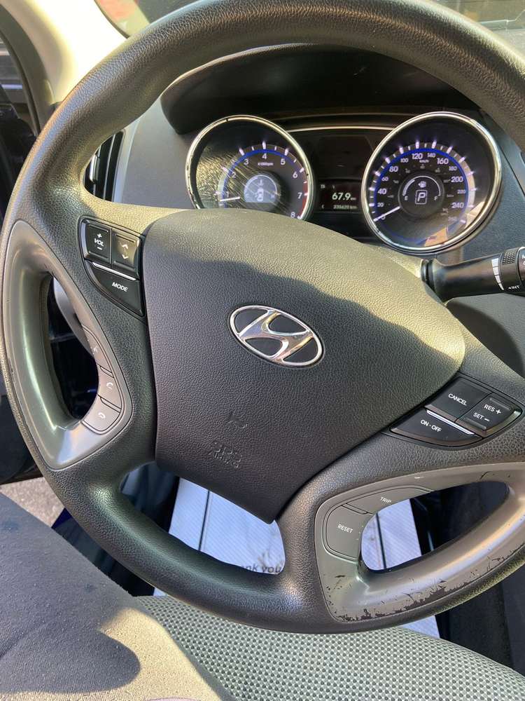 Hyundai Sonata GLS gallery 15