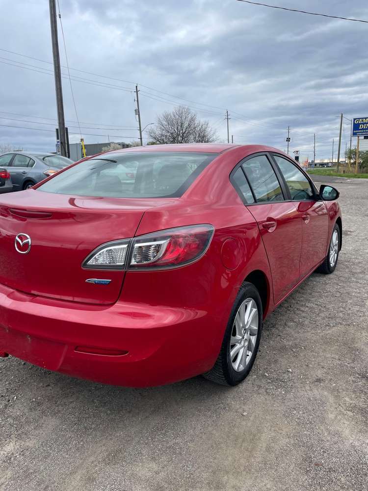 Mazda Mazda3 gallery 3