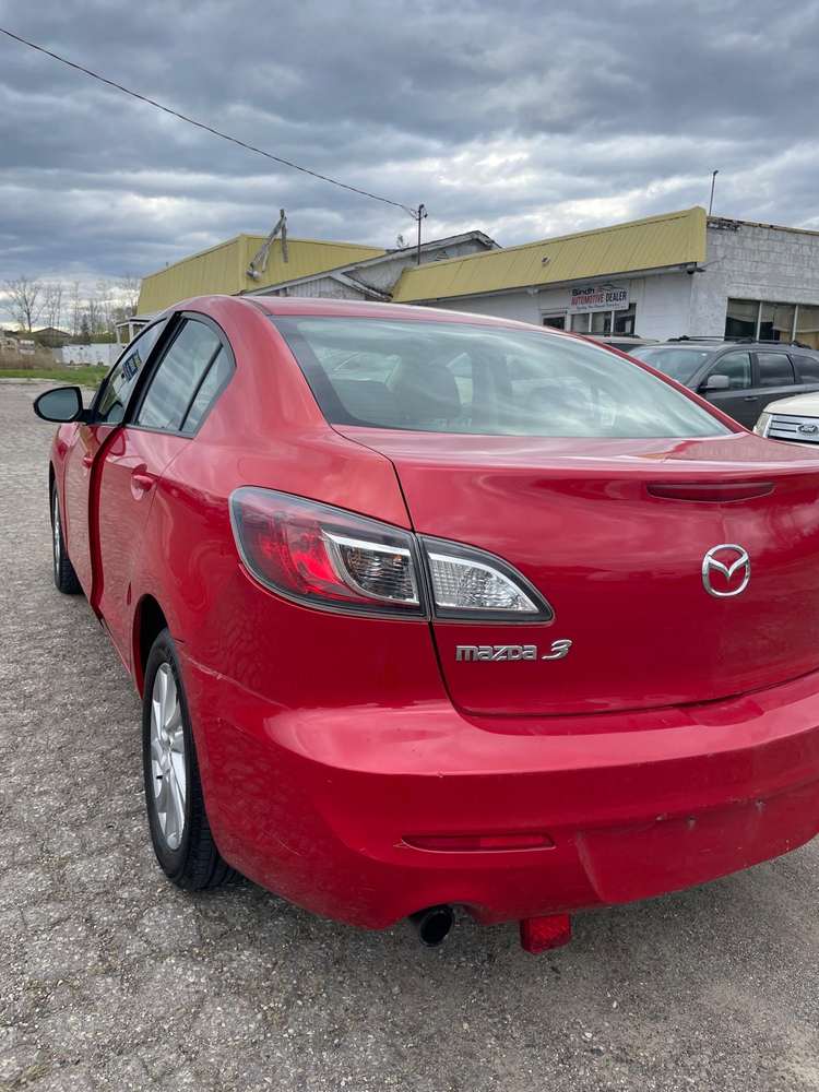 Mazda Mazda3 gallery 4