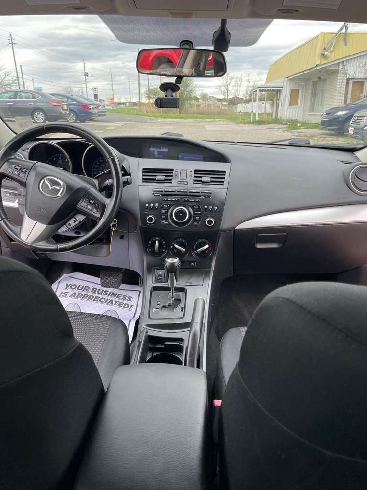 Mazda Mazda3 gallery 8