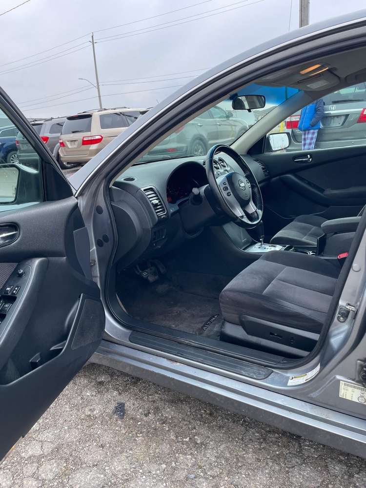 Nissan Altima 2.5 S gallery 7